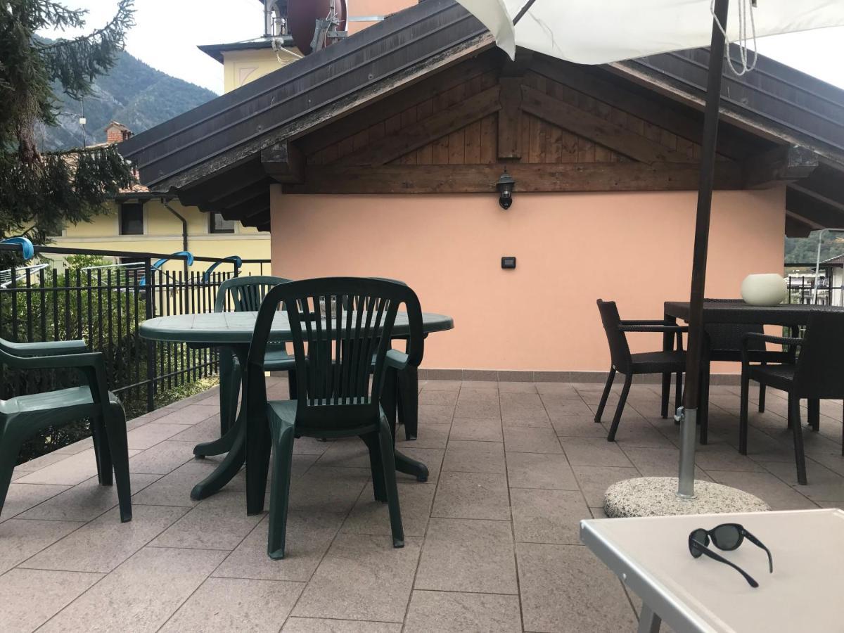 Casa Rosella Lägenhet Bezzecca Exteriör bild