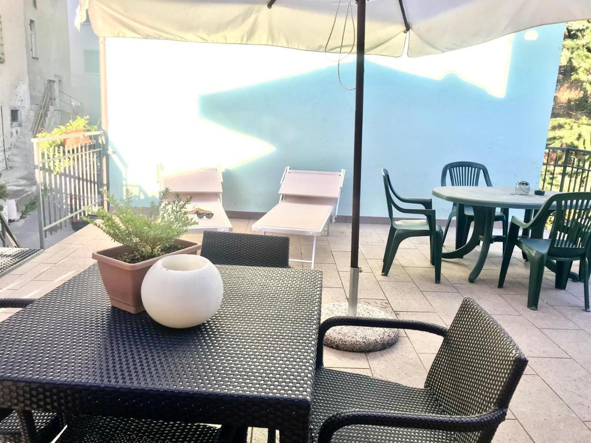 Casa Rosella Lägenhet Bezzecca Exteriör bild
